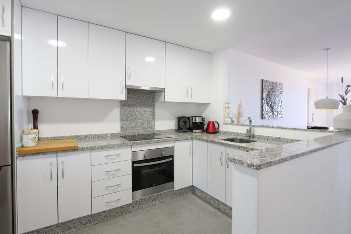 Image No.2-Appartement de 2 chambres à vendre à Mijas Costa