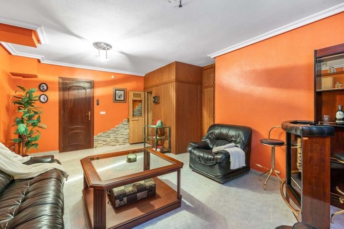 Image No.53-5 Bed Villa for sale