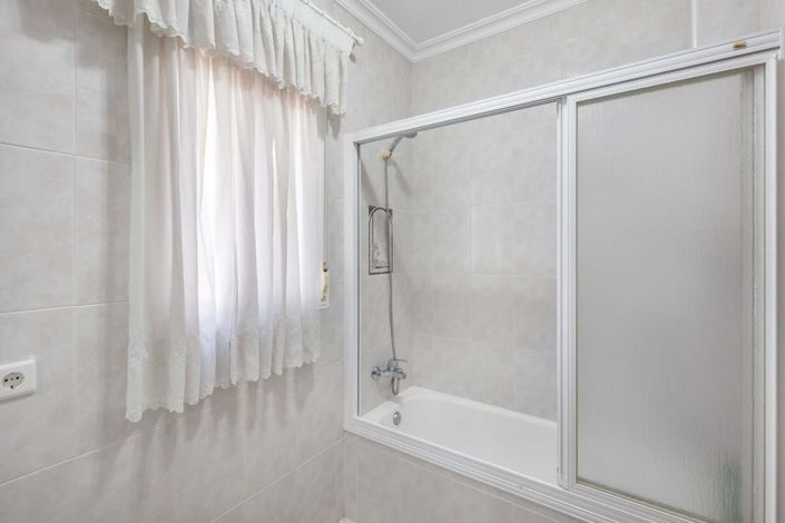 Image No.59-5 Bed Villa for sale