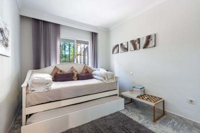 1447-663793-78d1f4f8b6655591b02d22fabb36a692d