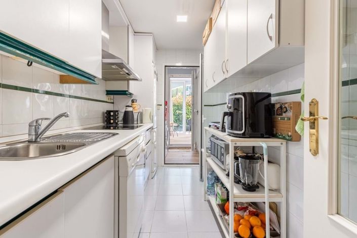 Image No.15-2 Bed Apartment for sale