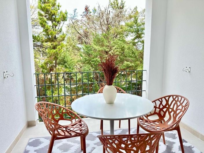 Image No.19-2 Bed Apartment for sale