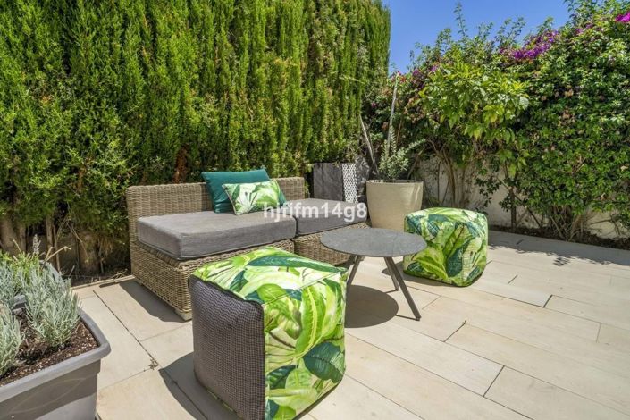 Image No.22-2 Bed Townhouse for sale