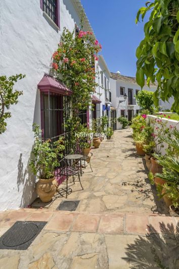 Image No.28-2 Bed Townhouse for sale