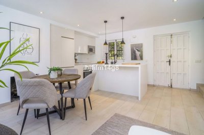 1447-663812-78d1f4f8b6655591b02d22fabb36a692d