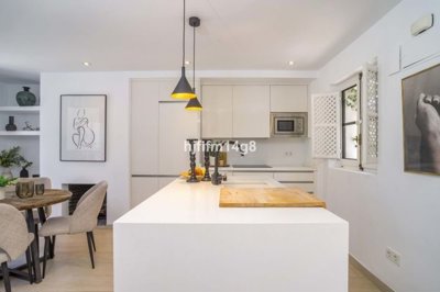 1447-663812-78d1f4f8b6655591b02d22fabb36a692d