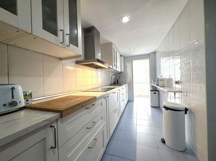 Image No.8-3 Bed Apartment for sale