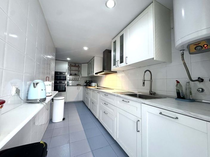 Image No.9-3 Bed Apartment for sale