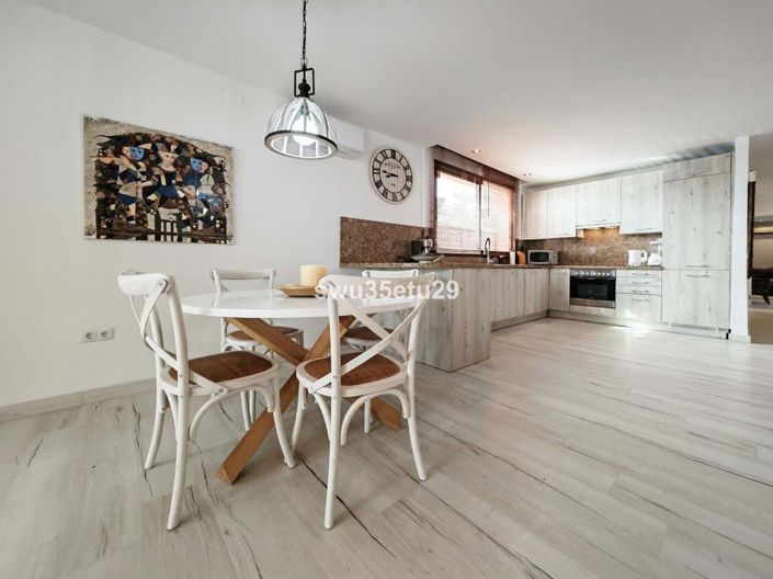 Image No.11-2 Bed Apartment for sale