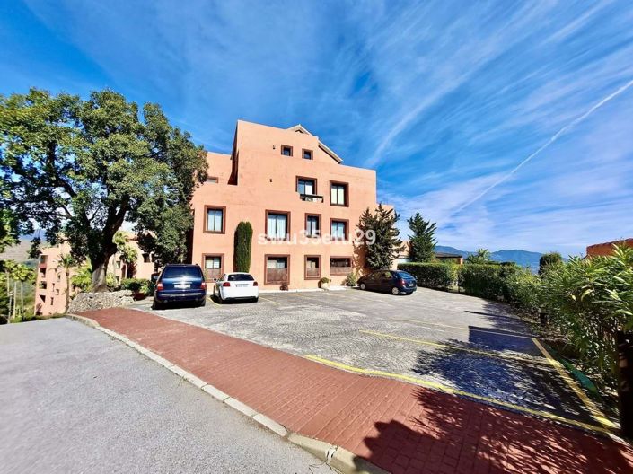 Image No.16-2 Bed Apartment for sale