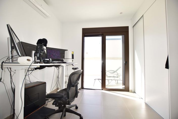 Image No.37-3 Bed Villa for sale