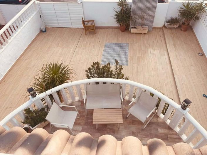 Image No.24-3 Bed Townhouse for sale