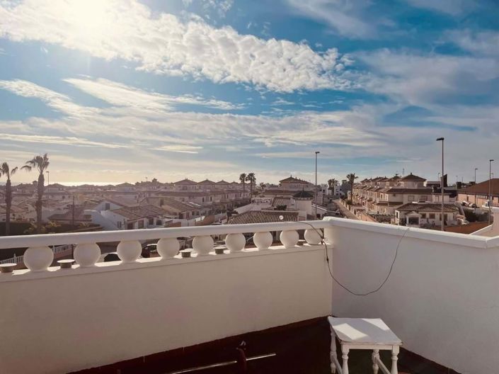 Image No.26-3 Bed Townhouse for sale