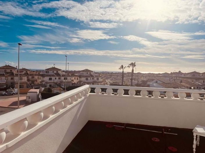 Image No.29-3 Bed Townhouse for sale