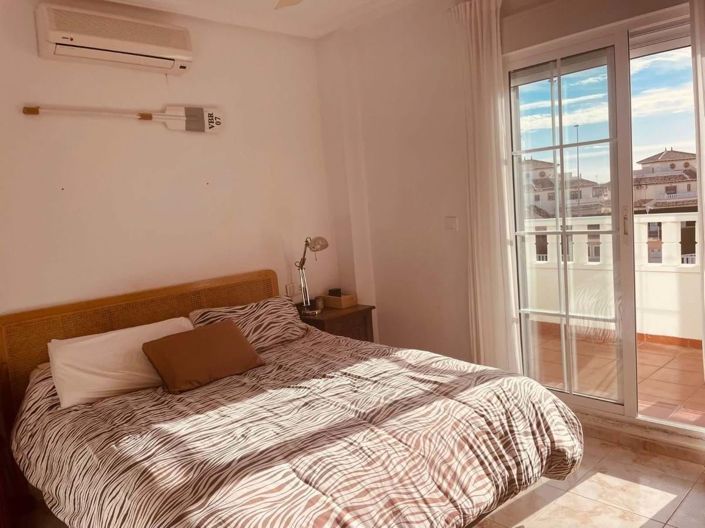 Image No.35-3 Bed Townhouse for sale