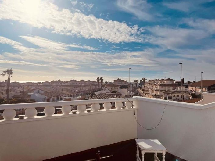 Image No.37-3 Bed Townhouse for sale