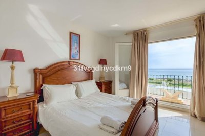 1447-663942-78d1f4f8b6655591b02d22fabb36a692d