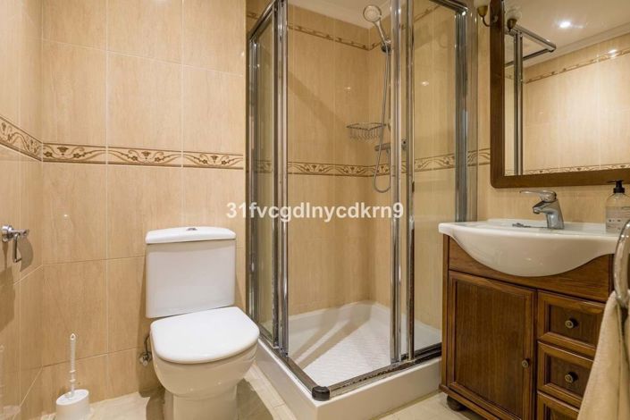 Image No.27-4 Bed Townhouse for sale