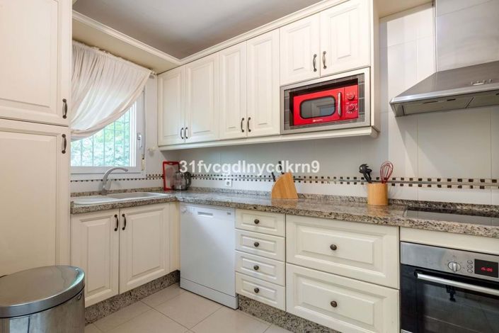 Image No.6-4 Bed Townhouse for sale