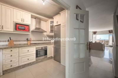 1447-663942-78d1f4f8b6655591b02d22fabb36a692d