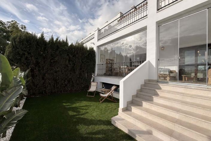 Image No.34-4 Bed Townhouse for sale