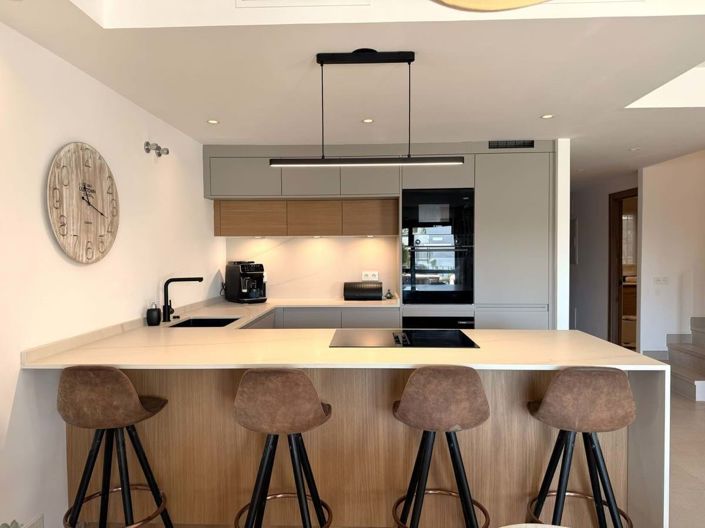 Image No.4-4 Bed Townhouse for sale