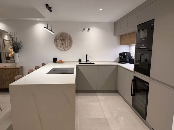 Image No.9-4 Bed Townhouse for sale