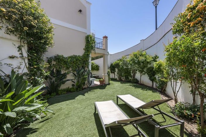 Image No.28-4 Bed Townhouse for sale