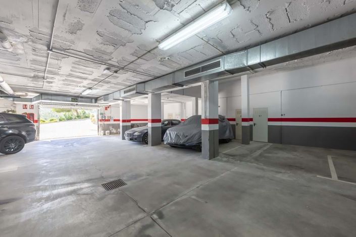 Image No.38-4 Bed Townhouse for sale