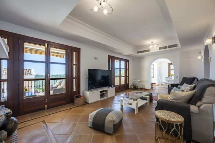 Image No.7-4 Bed Townhouse for sale