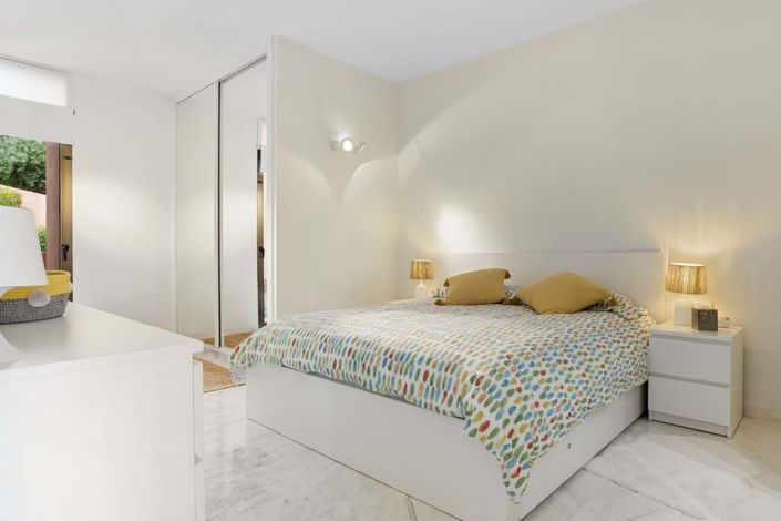 Image No.12-2 Bed Apartment for sale