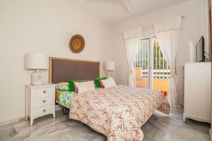 Image No.4-3 Bed Apartment for sale