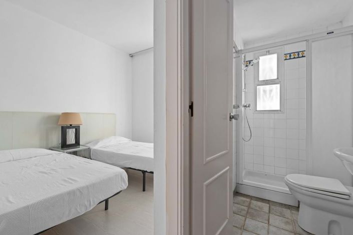 Image No.11-2 Bed Apartment for sale