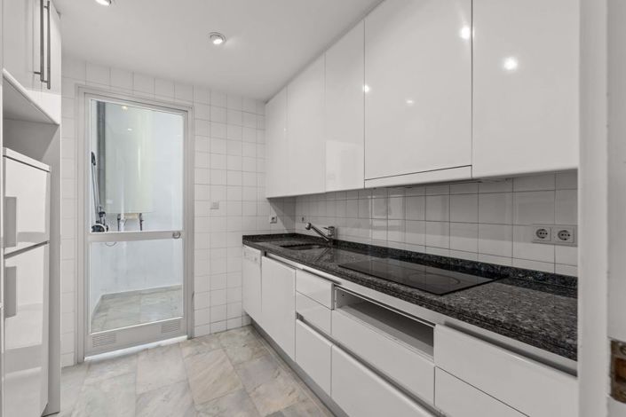 Image No.46-2 Bed Apartment for sale