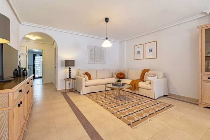 Image No.11-2 Bed Apartment for sale