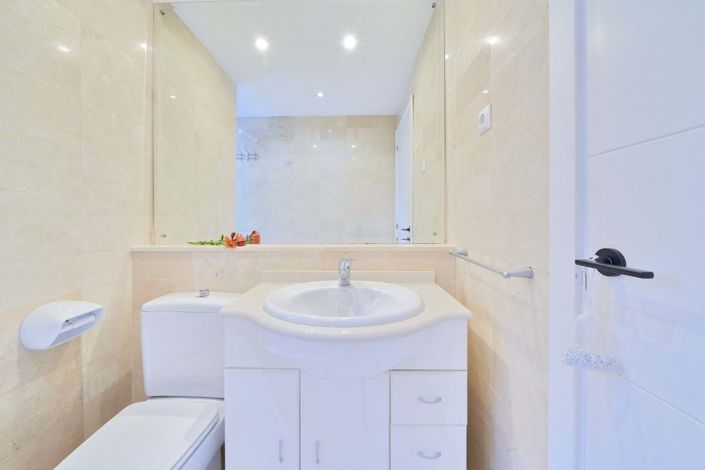 Image No.33-2 Bed Apartment for sale