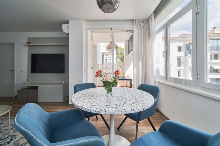 Image No.40-2 Bed Apartment for sale