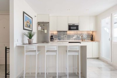 1447-663972-78d1f4f8b6655591b02d22fabb36a692d