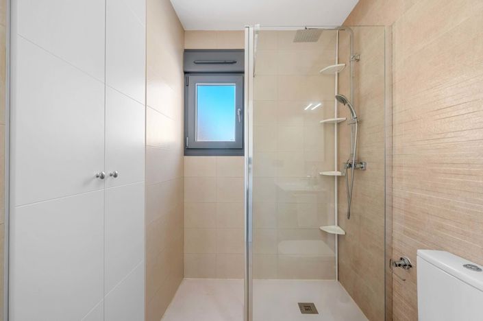 Image No.24-3 Bed Townhouse for sale