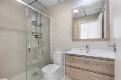 1447-664010-78d1f4f8b6655591b02d22fabb36a692d