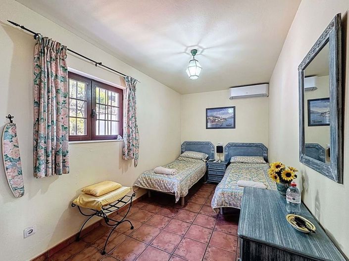 Image No.22-3 Bed Semi-Detached for sale