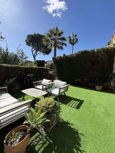 Image No.19-2 Bed Semi-Detached for sale