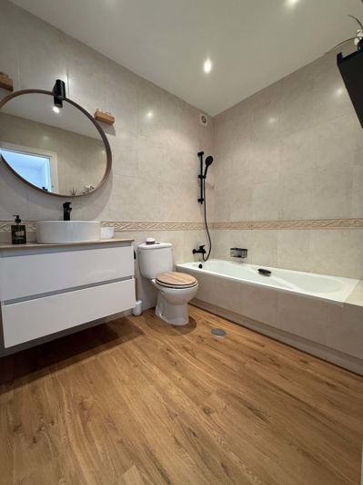 Image No.22-2 Bed Semi-Detached for sale