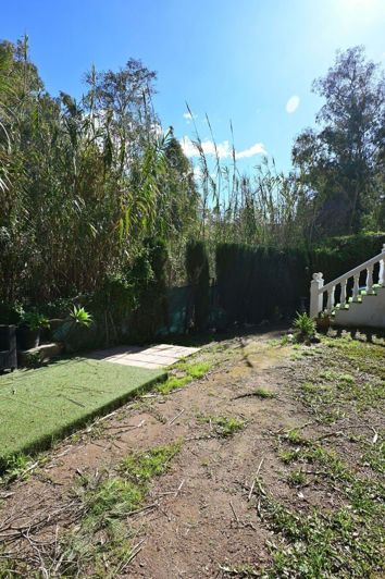 Image No.23-2 Bed Semi-Detached for sale