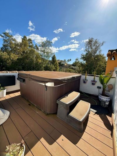 Image No.24-2 Bed Semi-Detached for sale