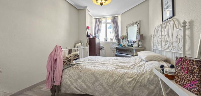 Image No.10-2 Bed Townhouse for sale