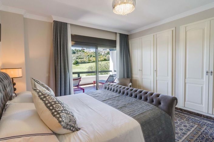 Image No.25-4 Bed Semi-Detached for sale