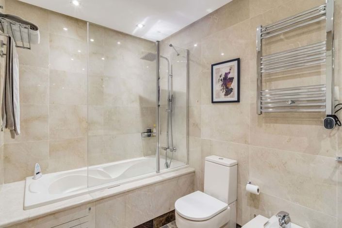 Image No.34-4 Bed Semi-Detached for sale