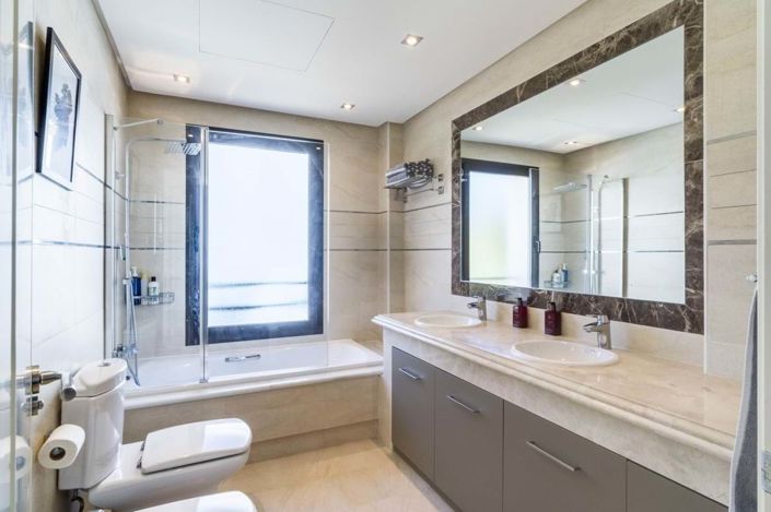 Image No.51-4 Bed Semi-Detached for sale