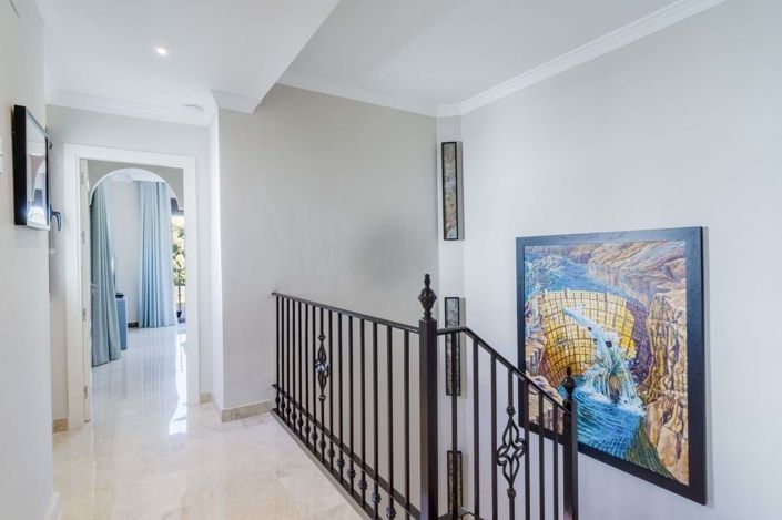 Image No.52-4 Bed Semi-Detached for sale